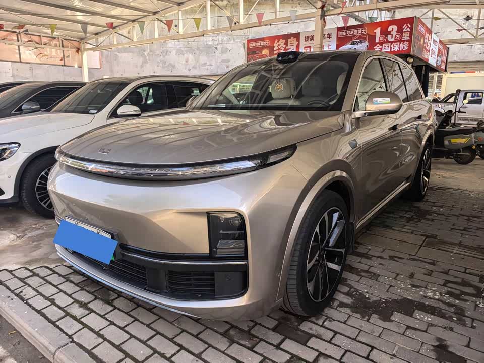 Li Auto Ideal L8