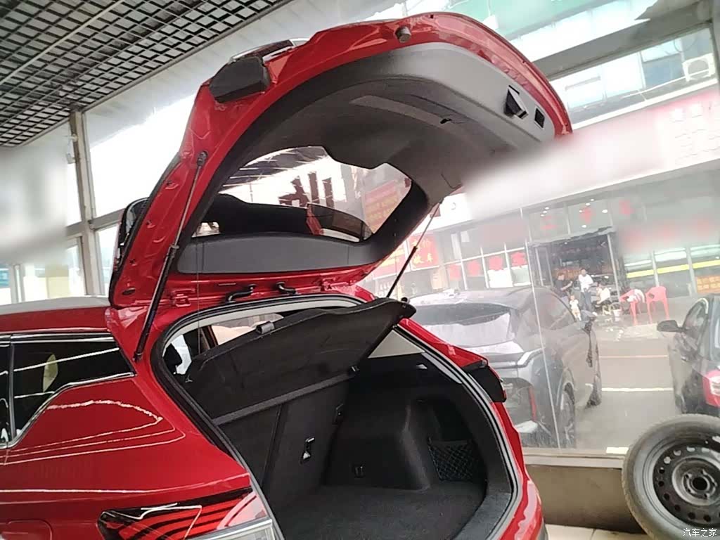 Geely Coolray, 2019 19