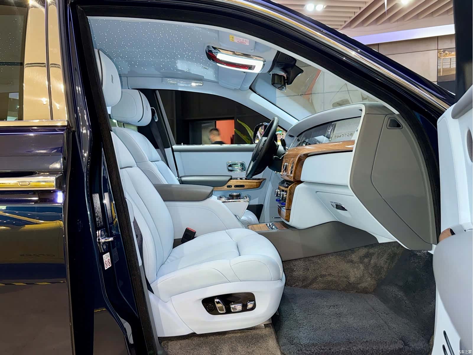 Rolls-Royce Phantom, 2020 20