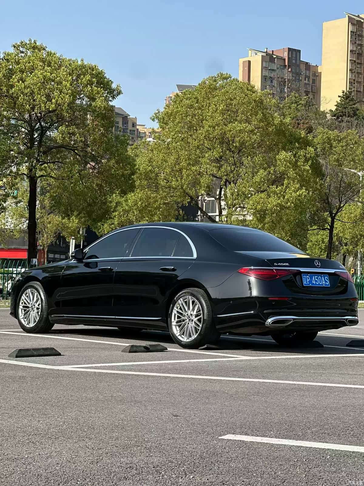 Mercedes-Benz S-Class, 2023 4