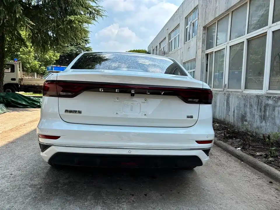 Geely Emgrand