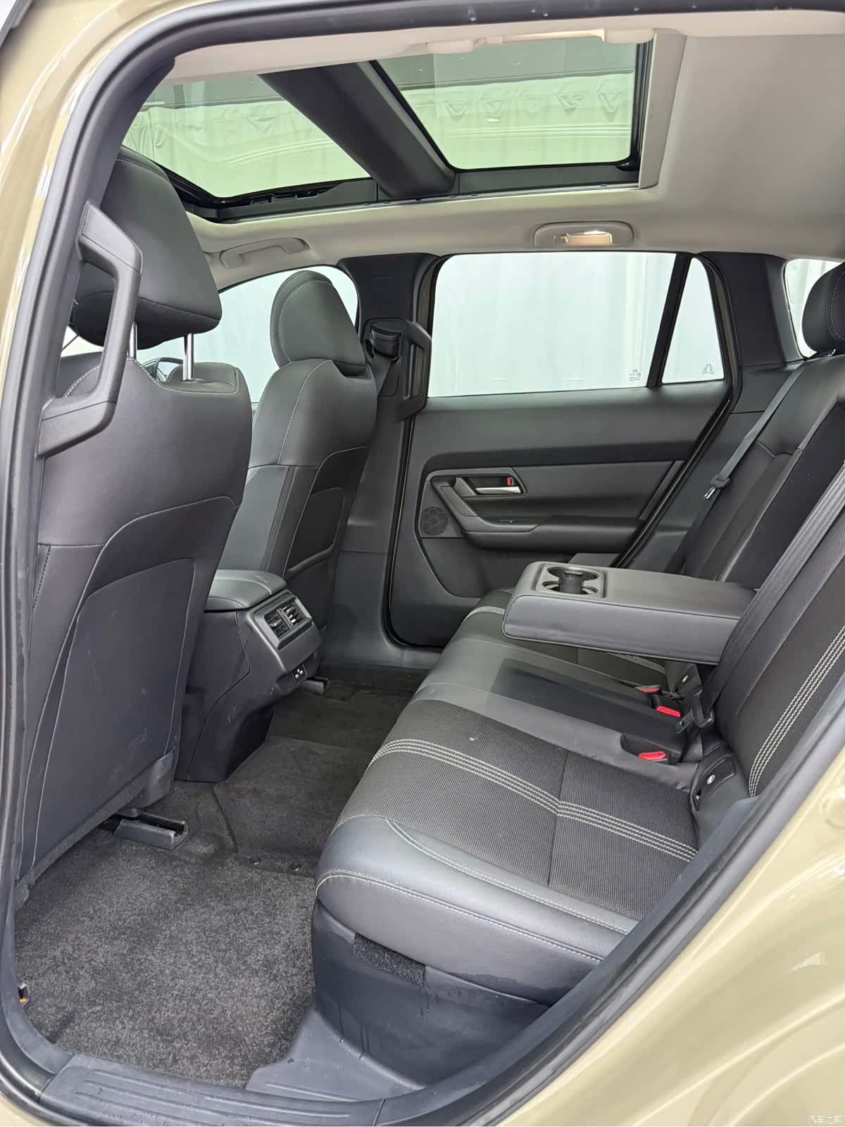 Mazda CX-50, 2023 12