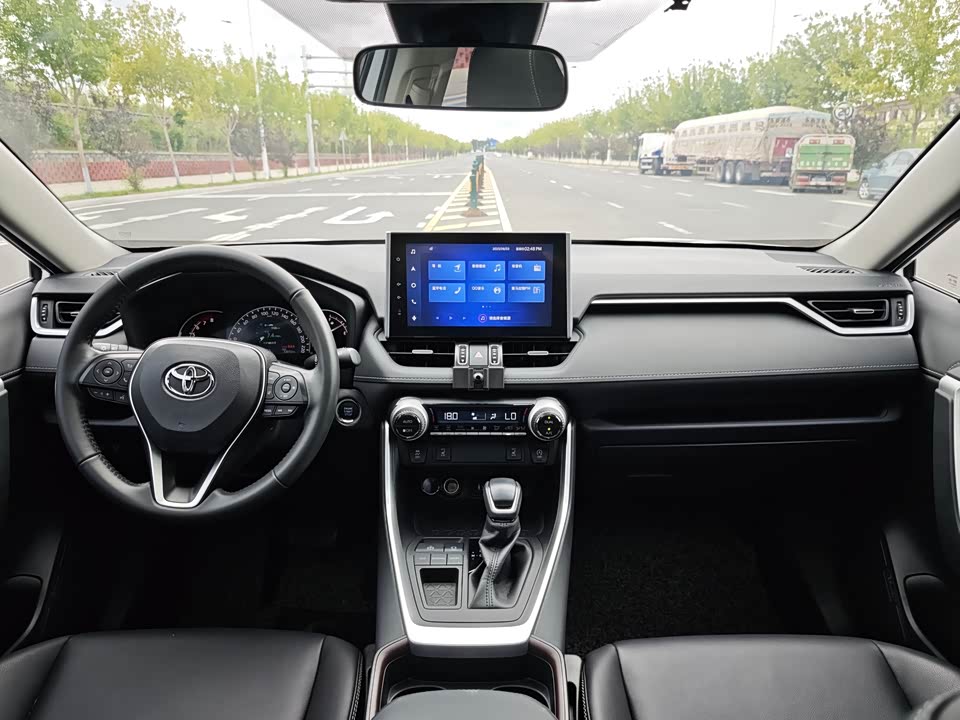 Toyota RAV4 Rongfang