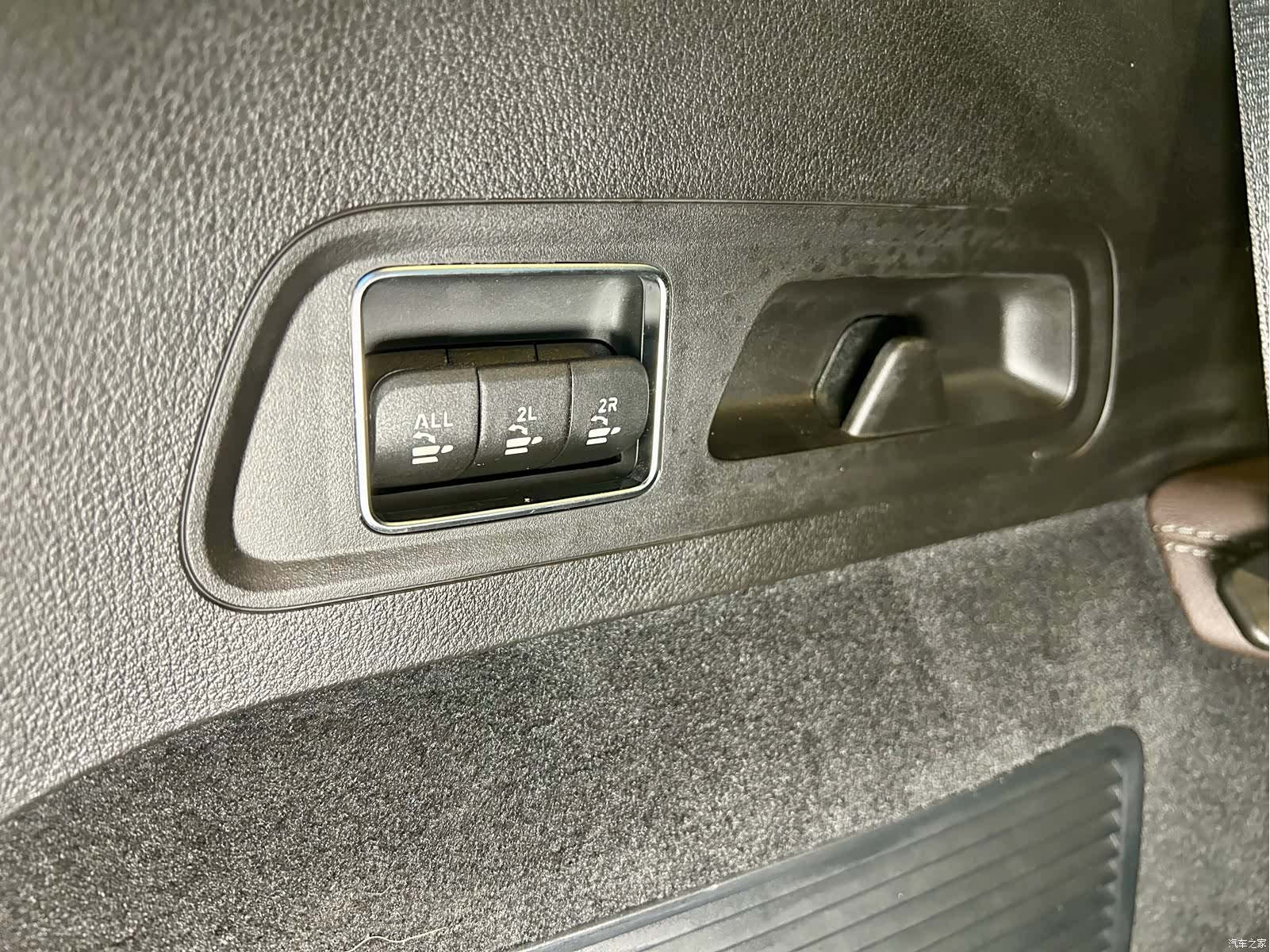 Mercedes-Benz GLS, 2023 34