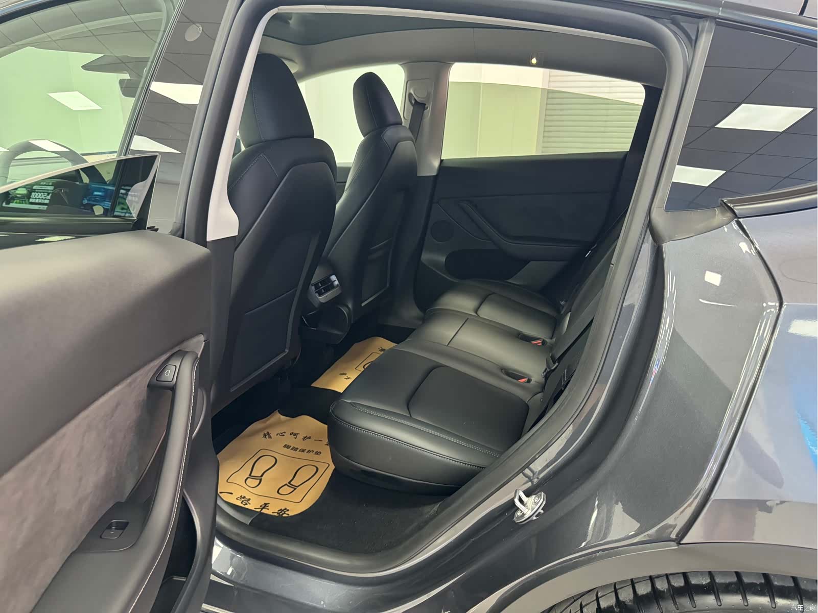 Tesla Model Y, 2022 9