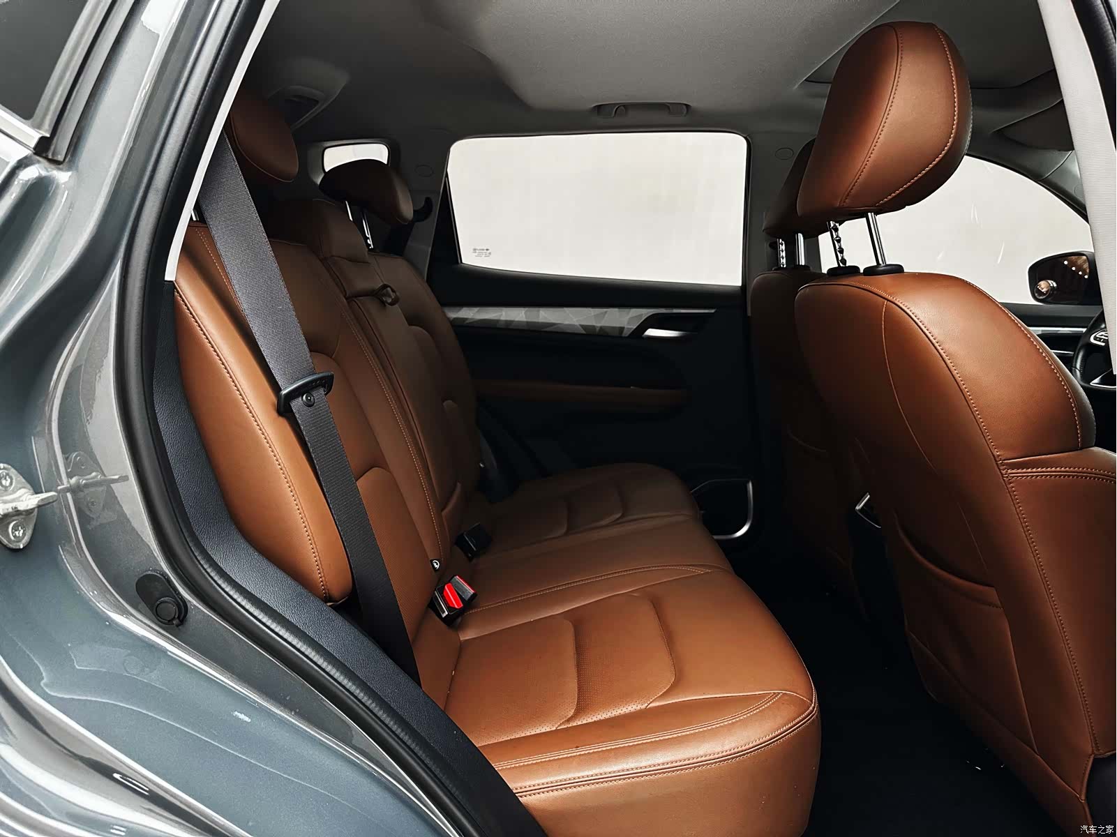 Geely X6, 2021 15