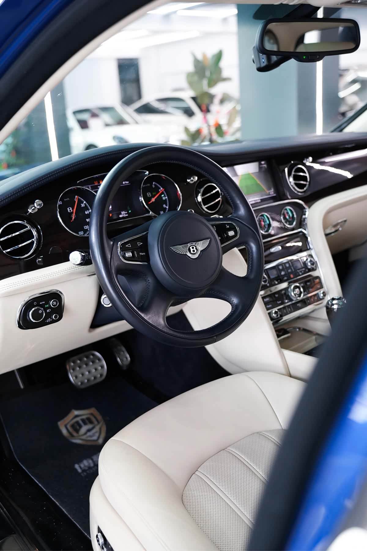 Bentley Mulsanne, 2013 12