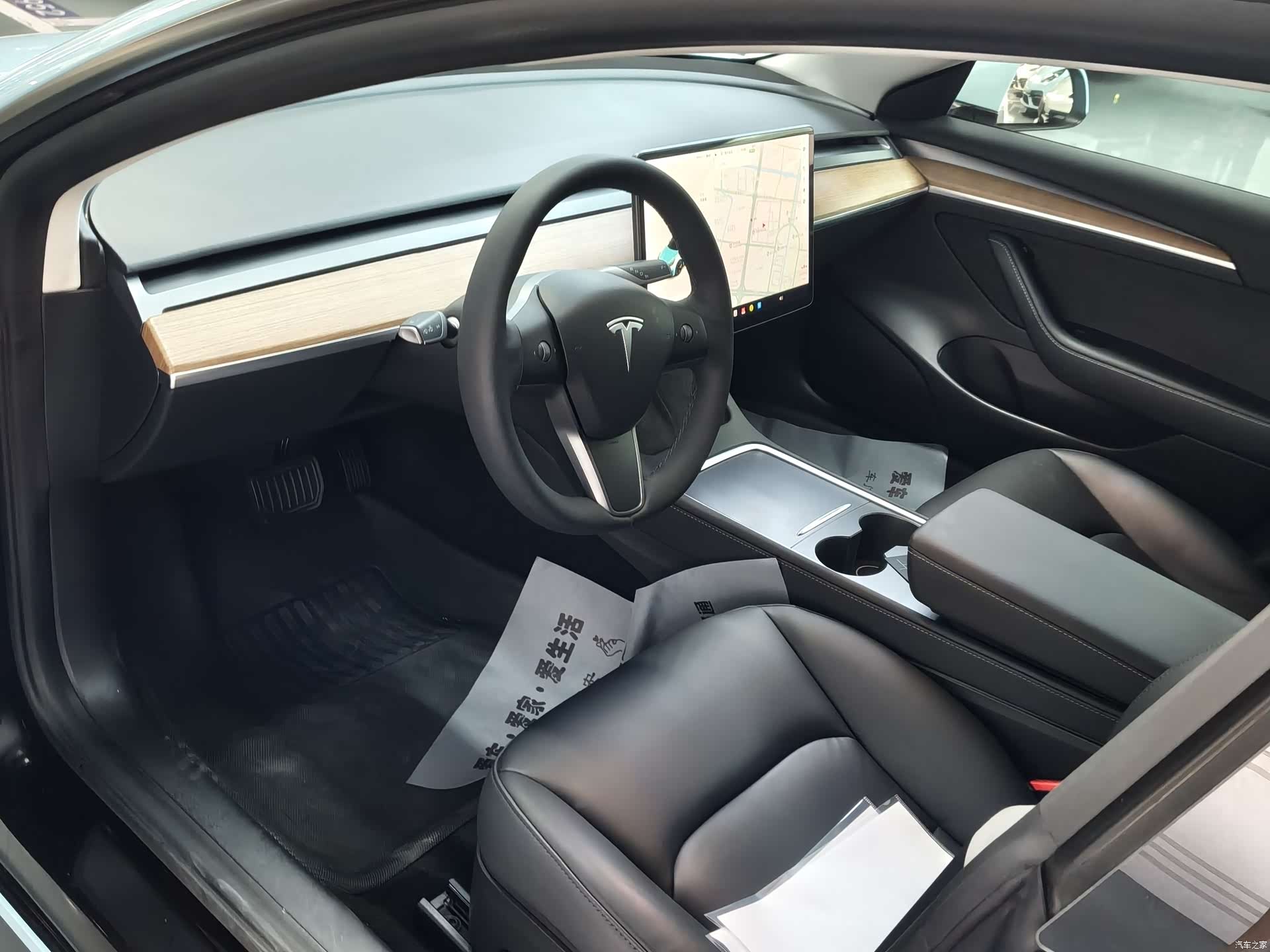 Tesla Model 3, 2022 9