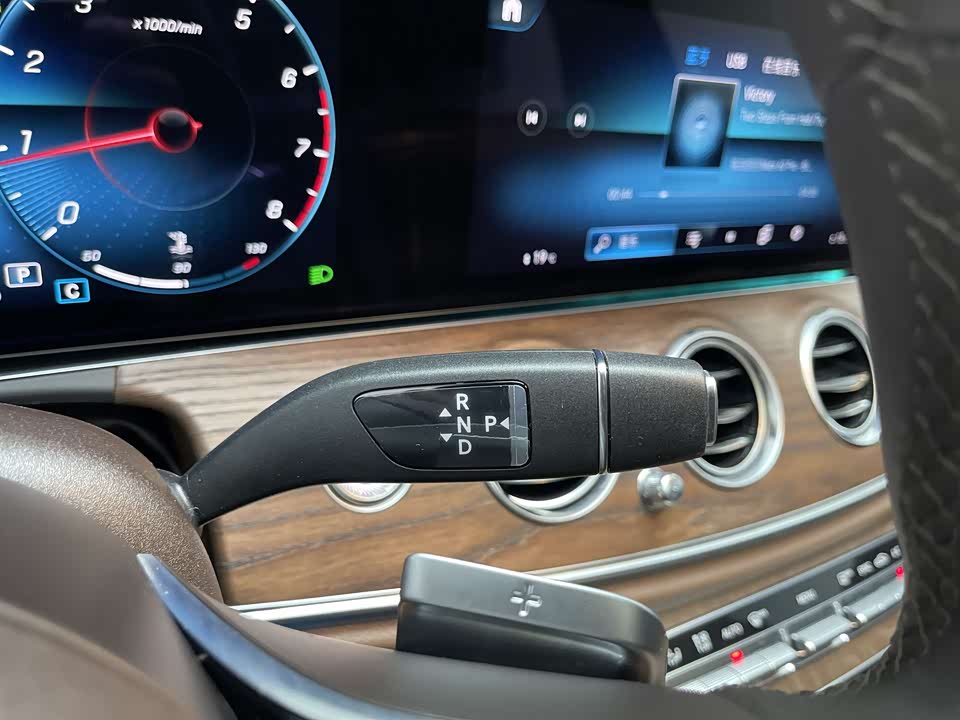 Mercedes-Benz E-class Mercedes-Benz E-class