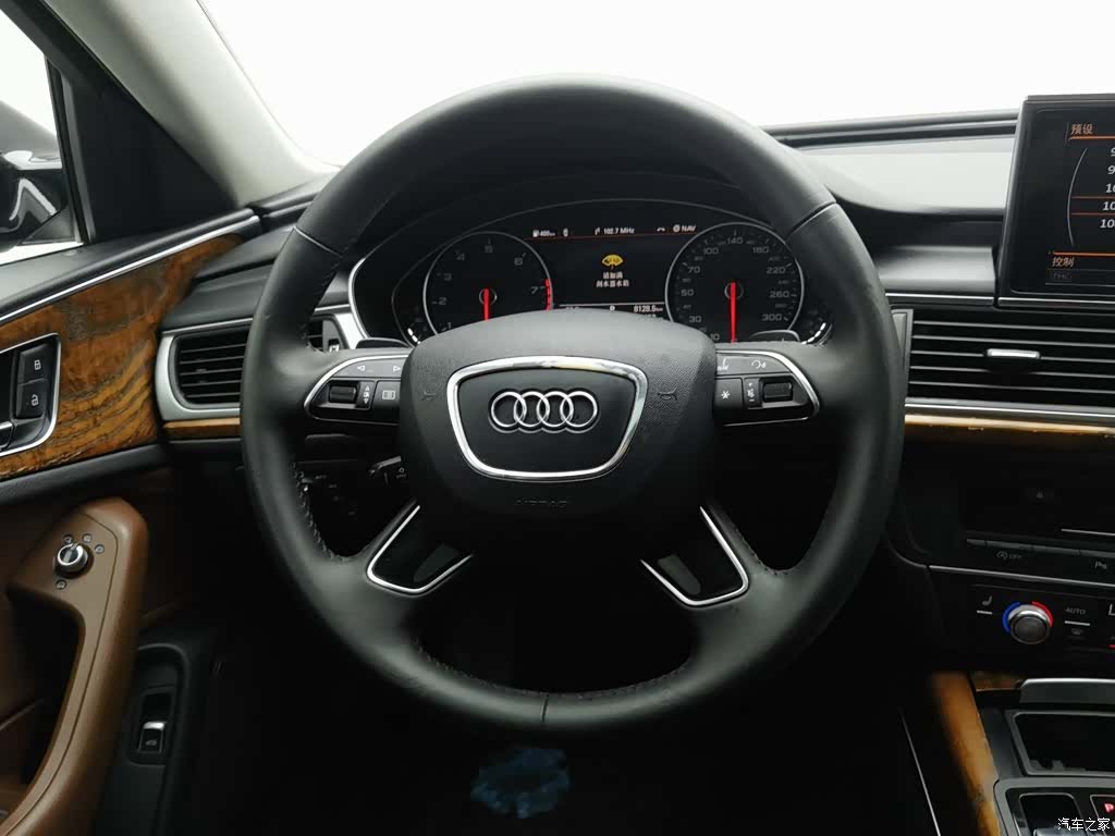 Audi A6L, 2019 11