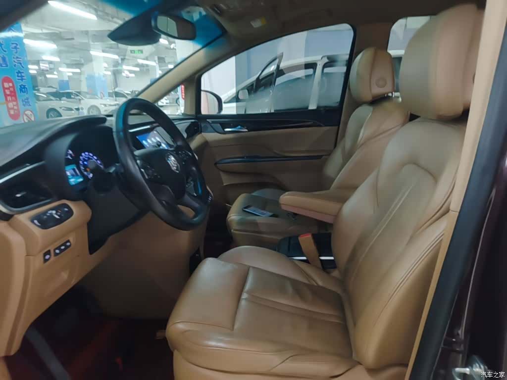 Buick GL8, 2018 15