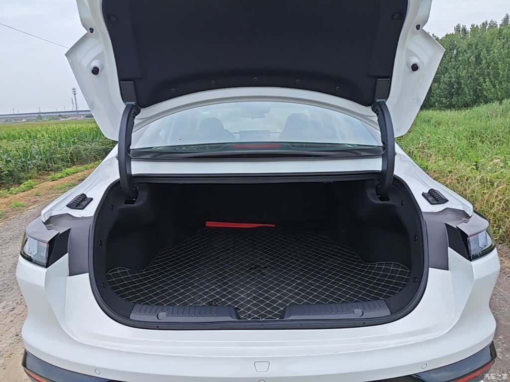 Changan Eado, 2025 15