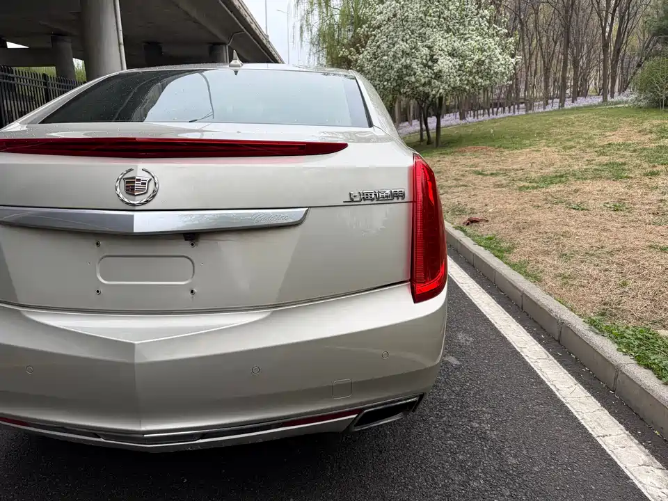 Cadillac XTS