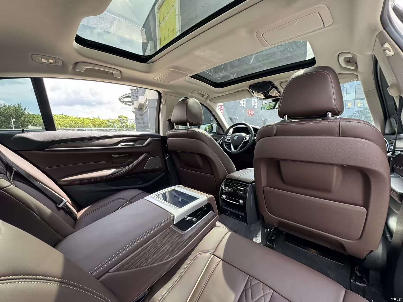 BMW 5 Series, 2018 30