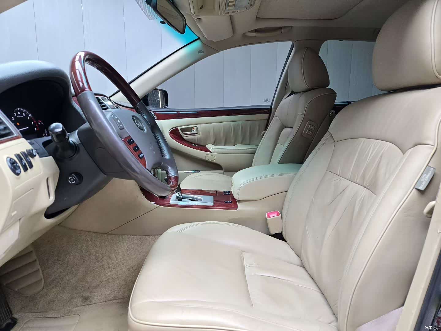 Hongqi HQ300, 2007 4