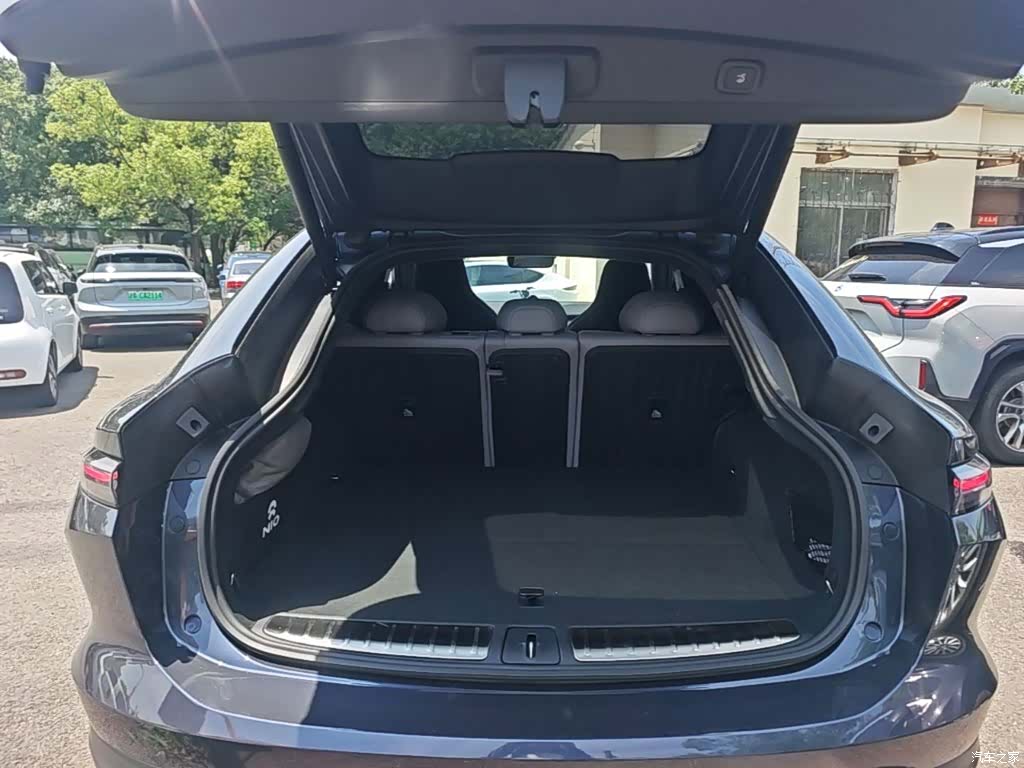 NIO ES6, 2024 19