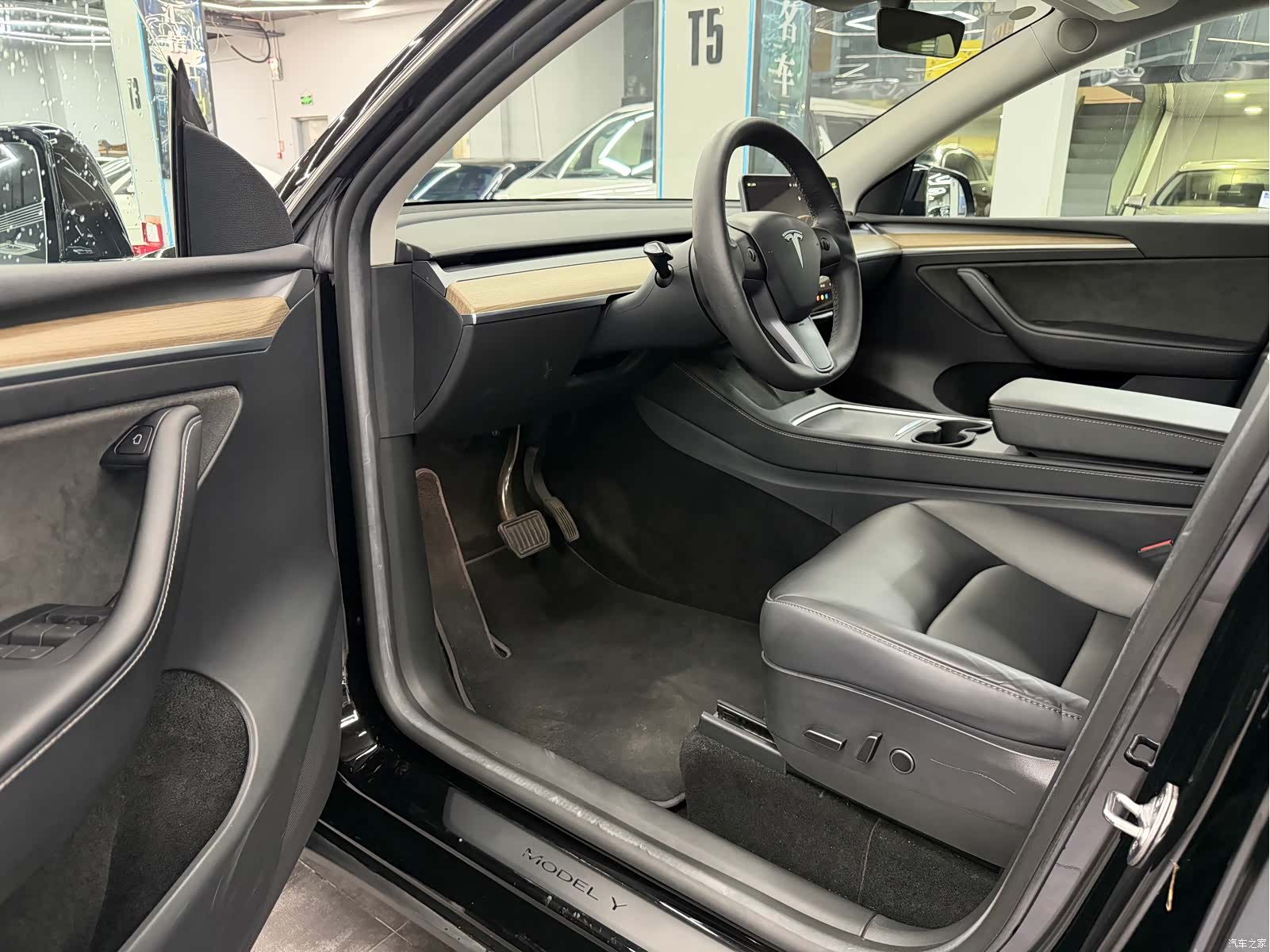 Tesla Model Y, 2022 все фото