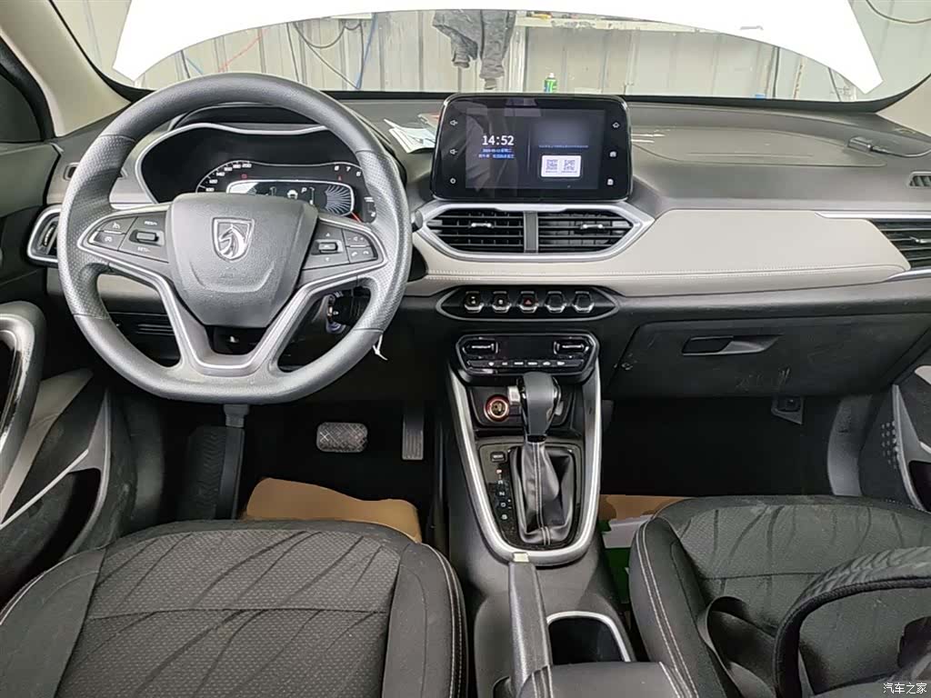Wuling 510, 2019 10