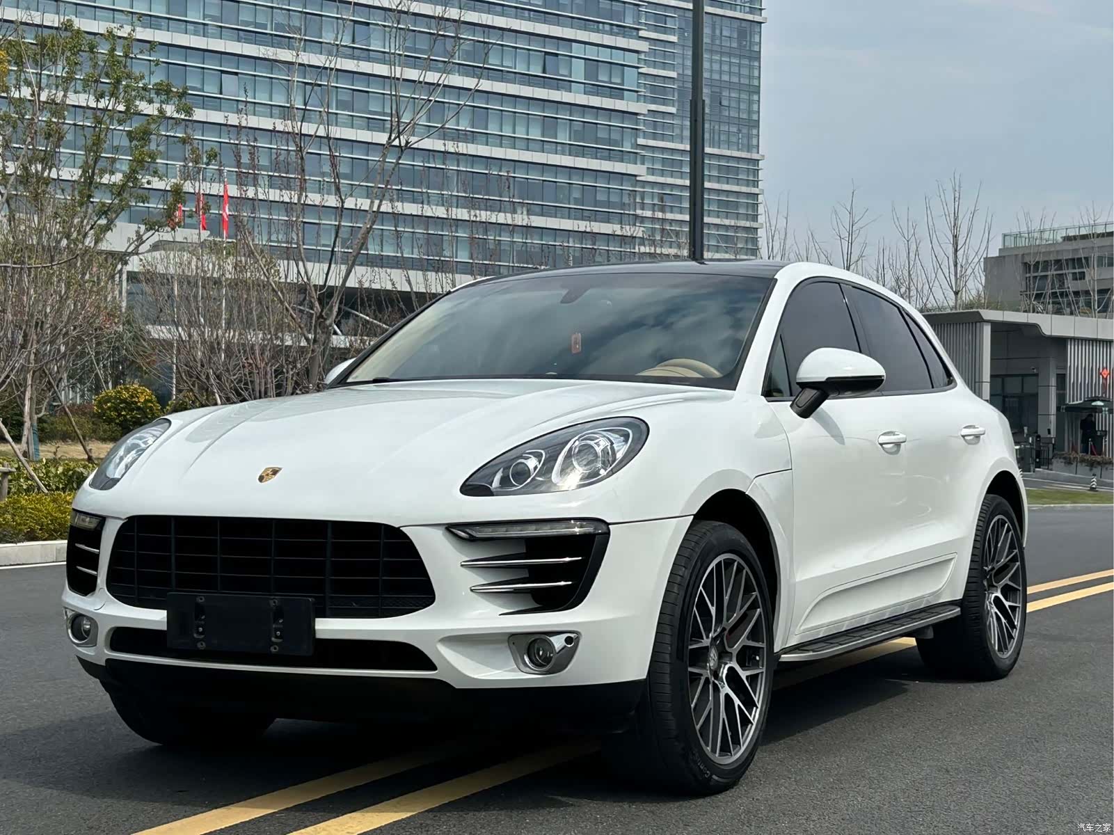 Porsche Macan, 2016 1