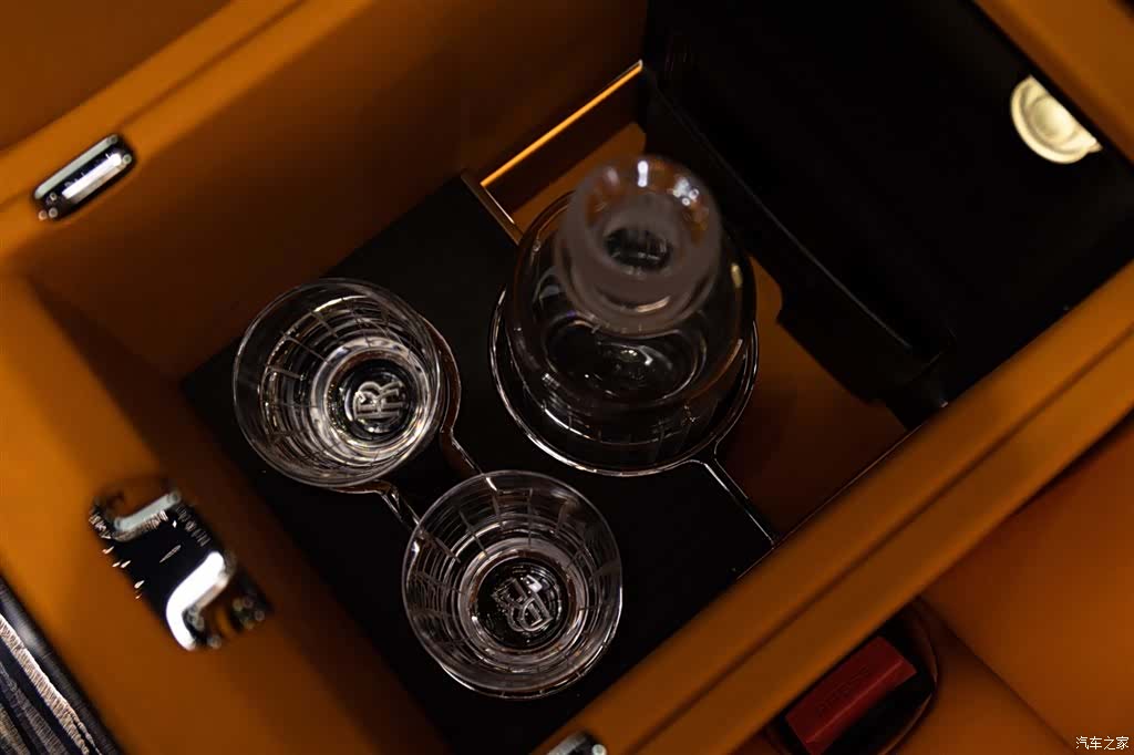 Rolls-Royce Ghost, 2023 19
