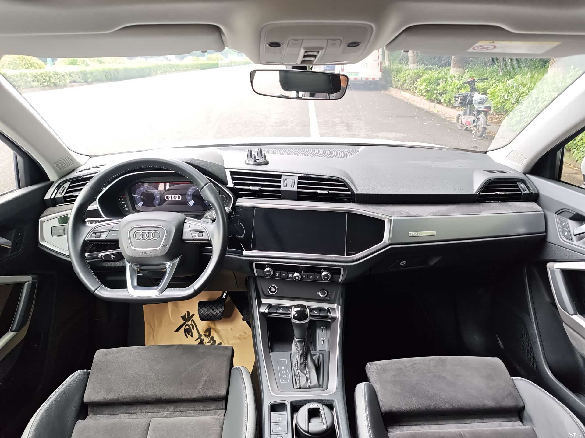 Audi Q3, 2021 12