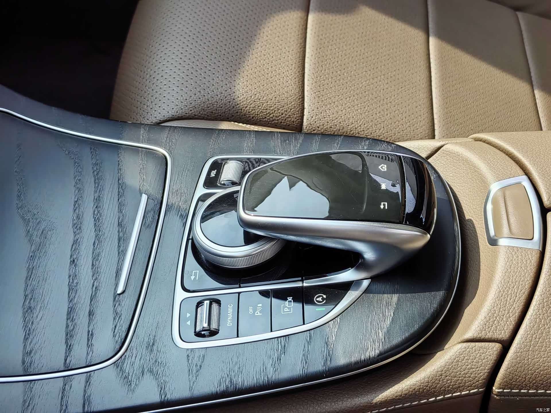 Mercedes-Benz E-Class, 2018 12