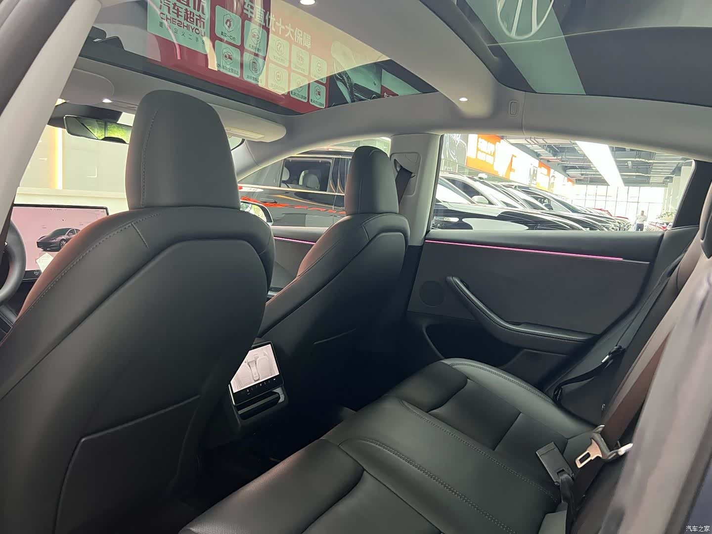 Tesla Model 3, 2025 11