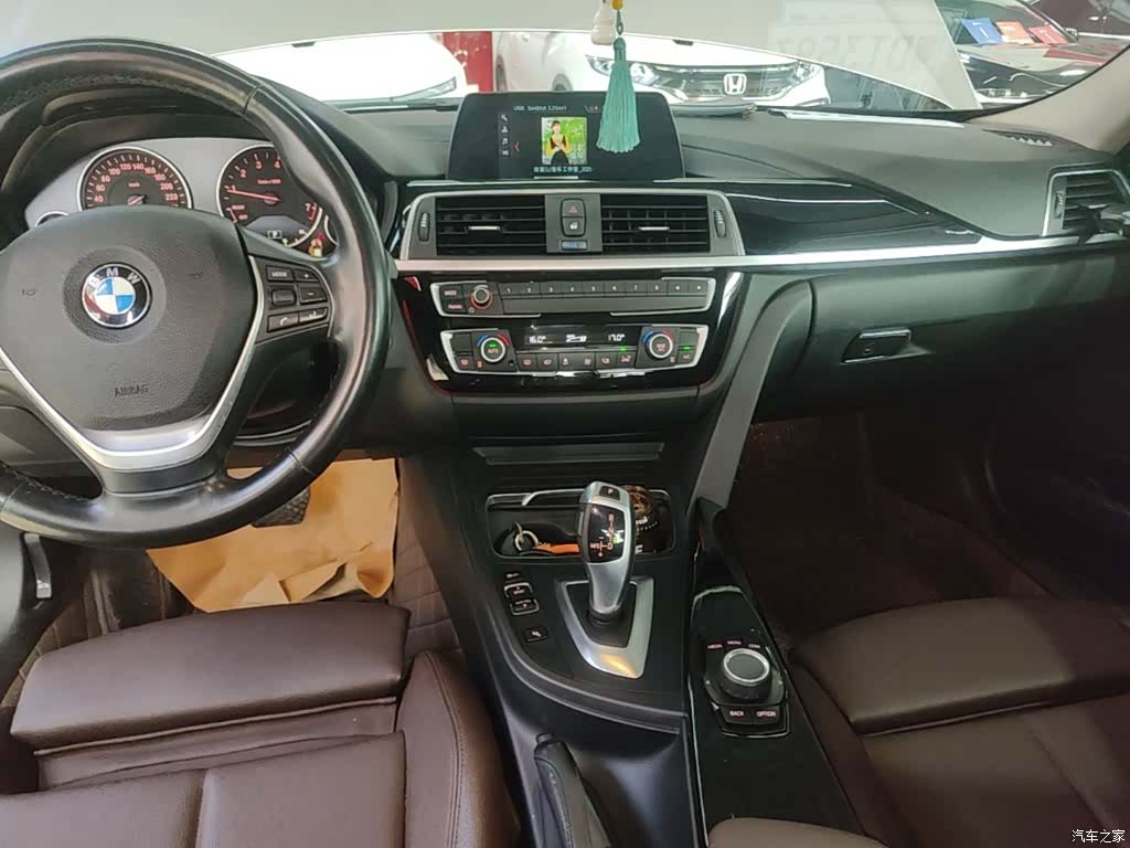 BMW 3 Series, 2018 13