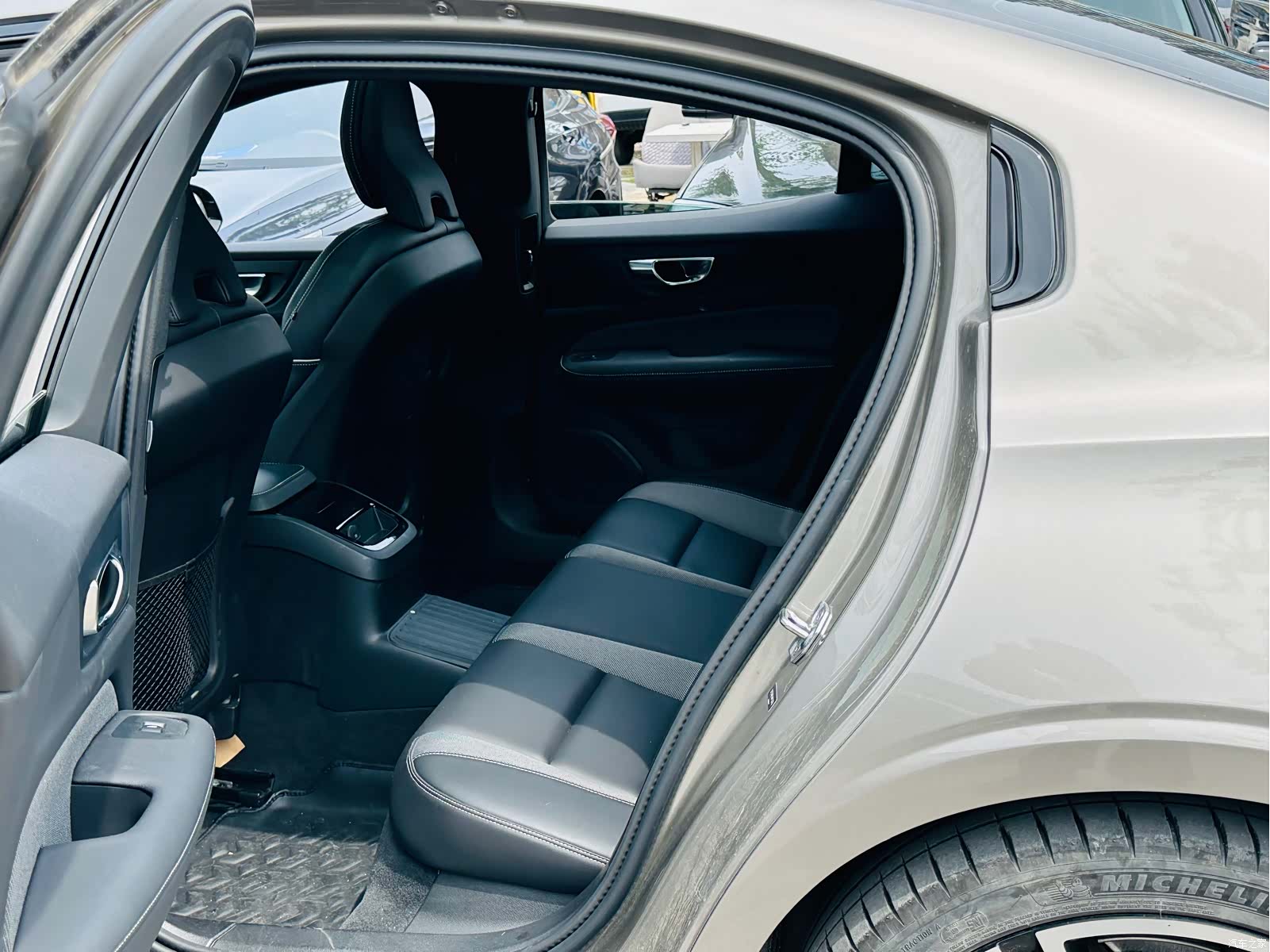 Volvo S60, 2021 9