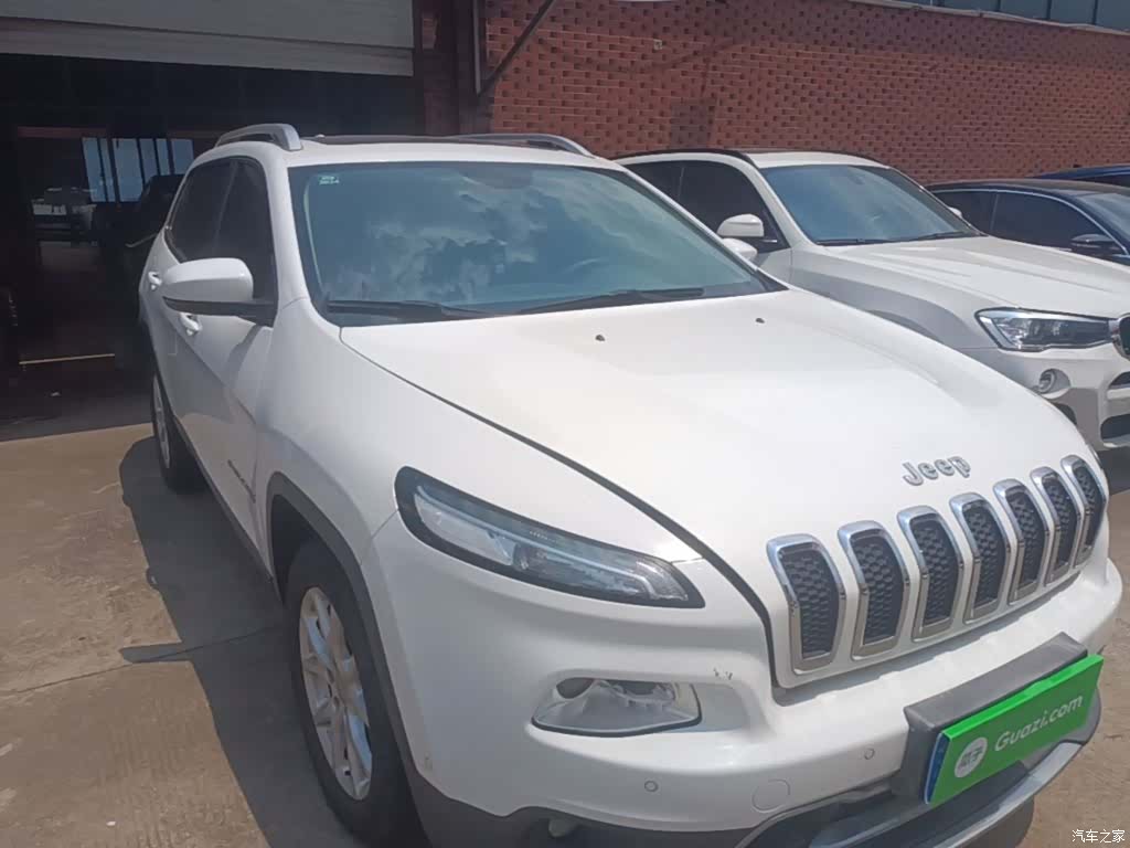 Jeep Cherokee, 2016 4