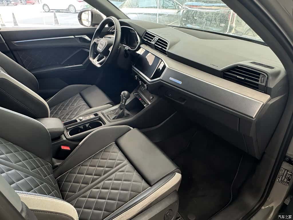 Audi Q3, 2025 7
