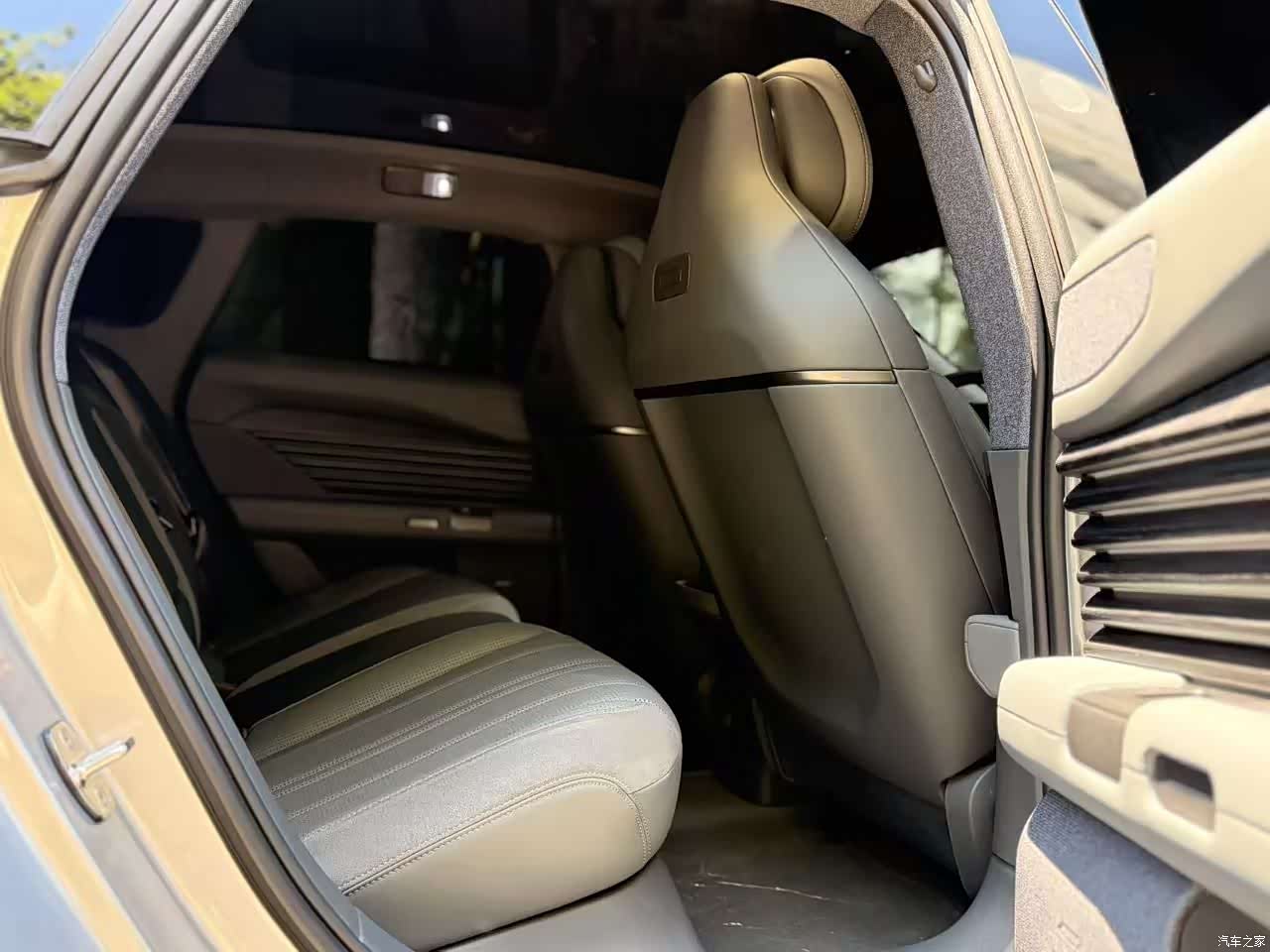 Audi TT, 2026 8