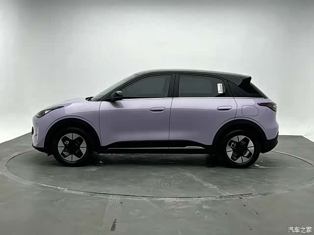 Geely Xingyuan, 2025 4