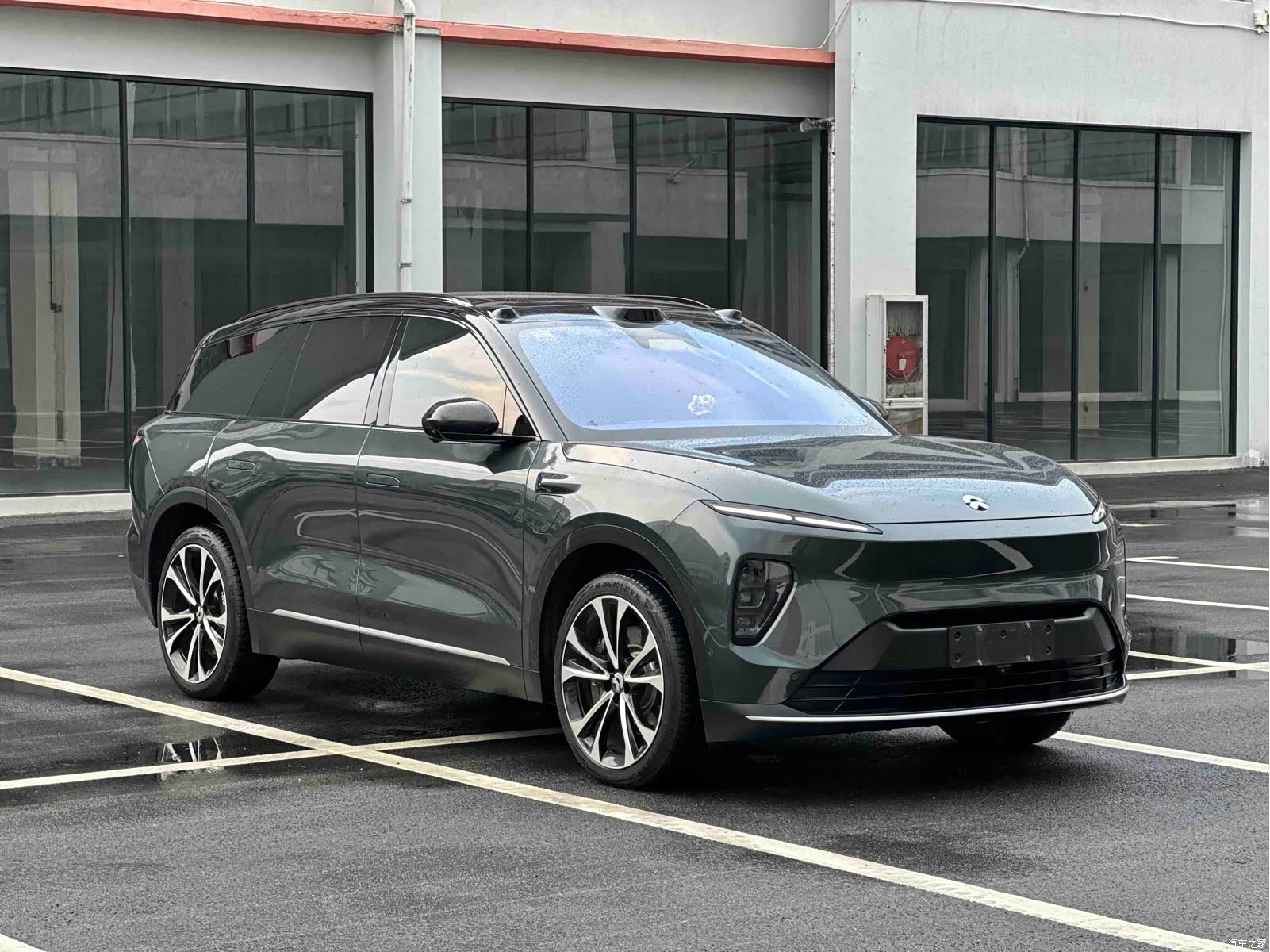 NIO ES8, 2024 3