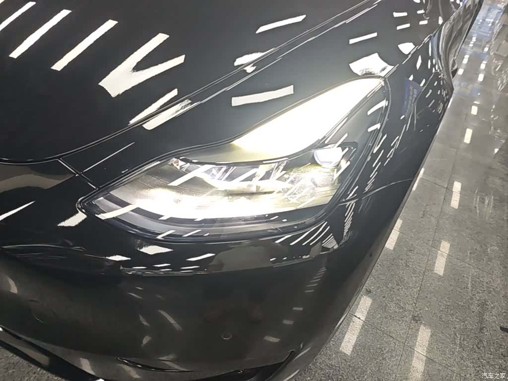 Tesla Model Y, 2022 24