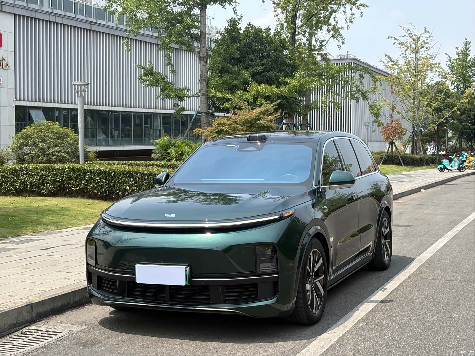 Li Auto L8, 2023 1