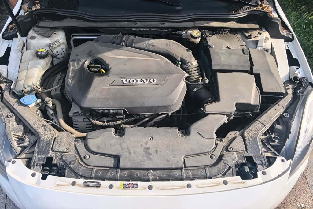 Volvo V40, 2015 10