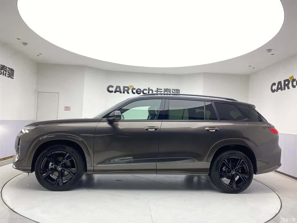 Audi Q6, 2022 8