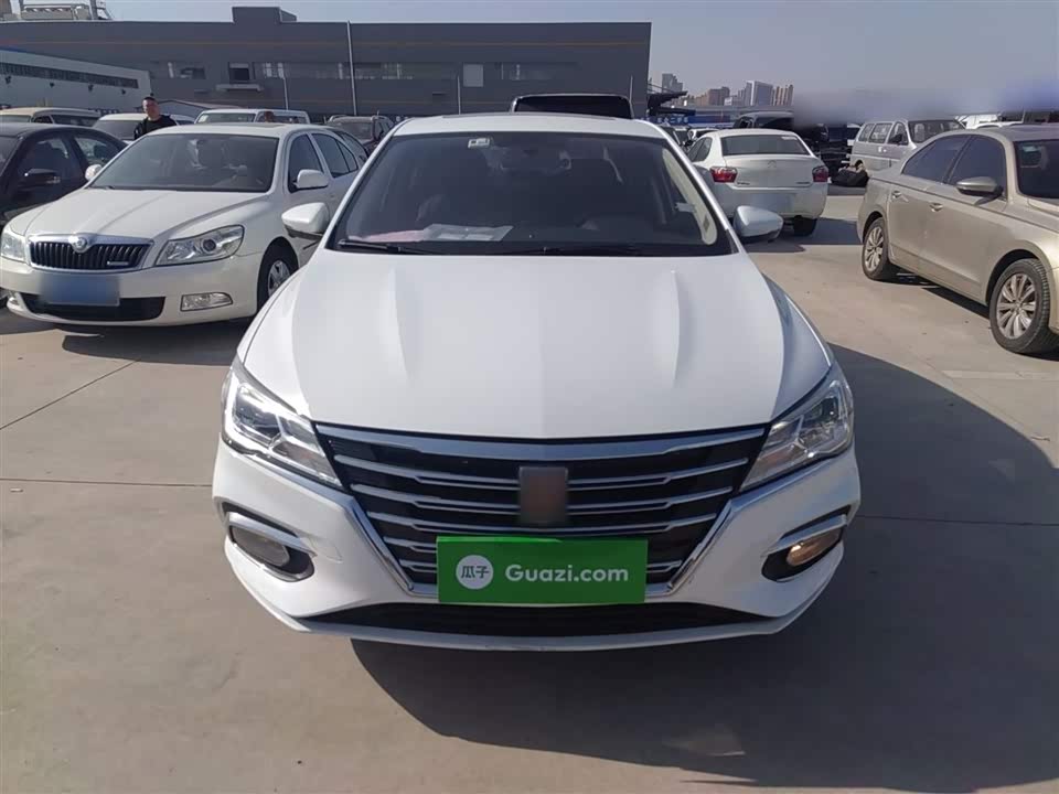 Roewe i5
