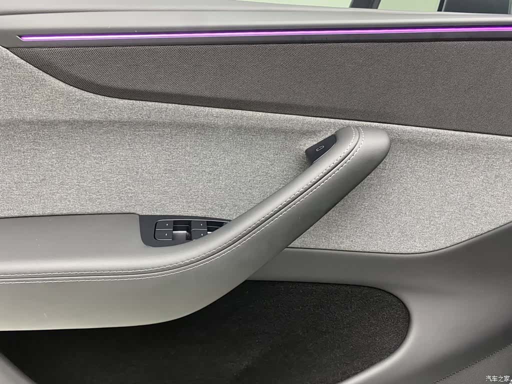Tesla Model Y, 2025 25