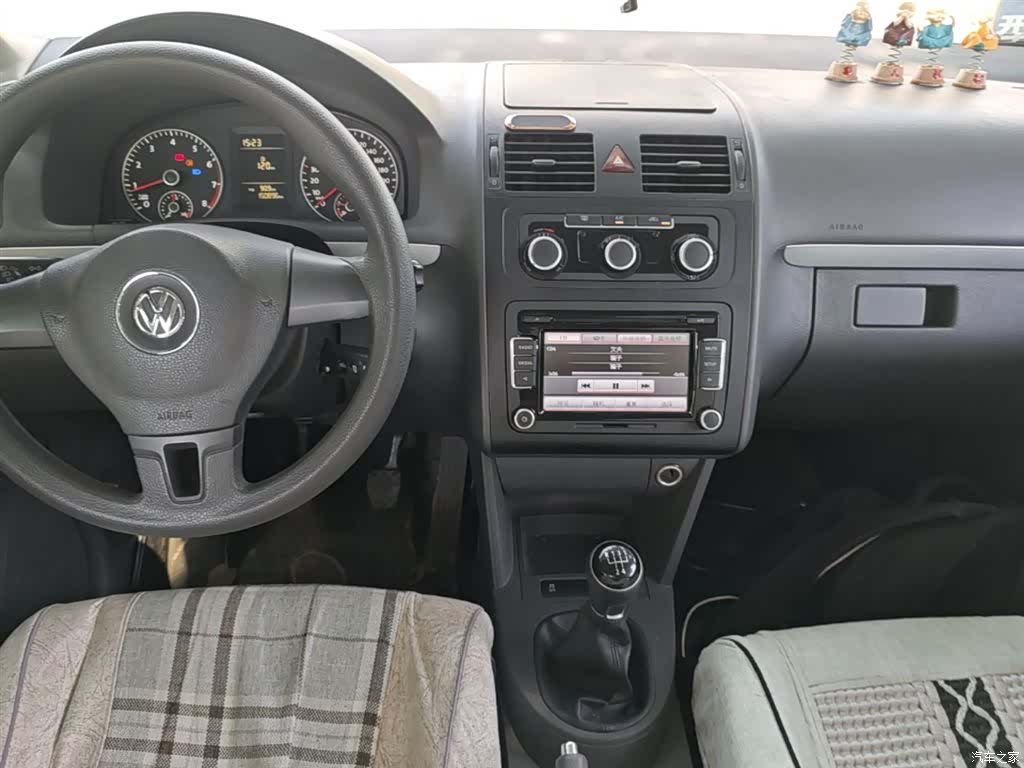Volkswagen 5, 2014 13