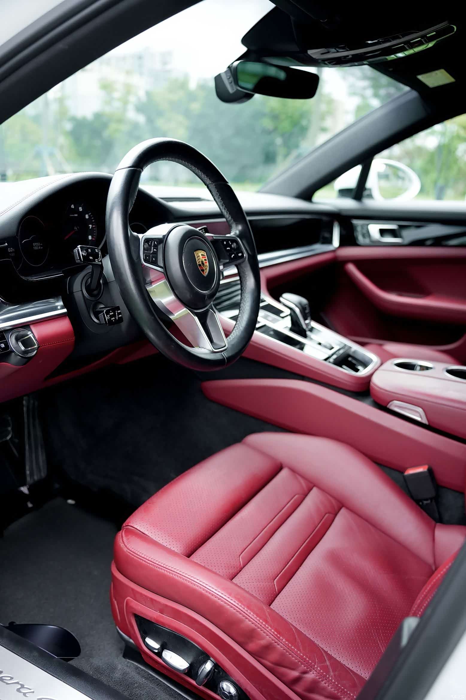 Porsche Panamera, 2019 все фото