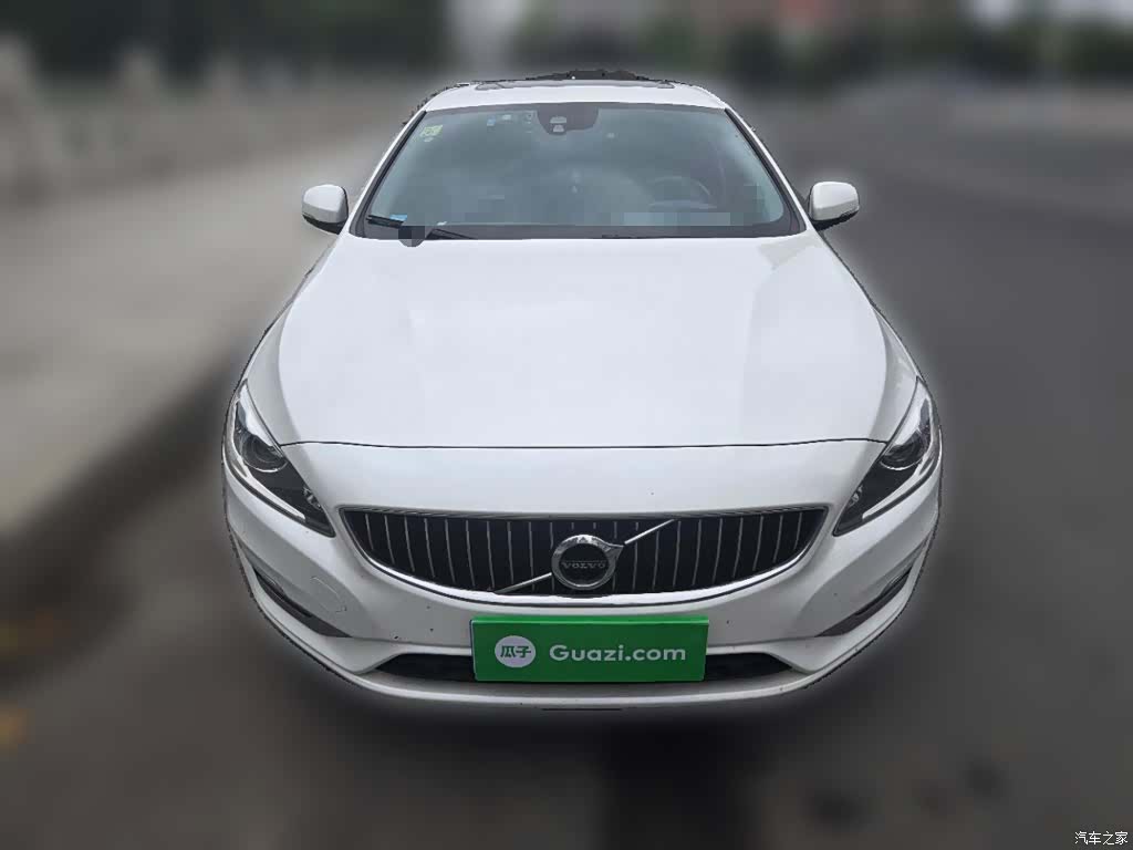 Volvo S60, 2019 3
