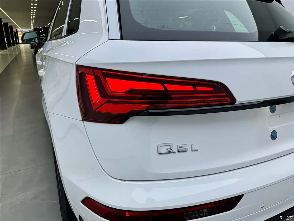 Audi Q5L, 2025 7