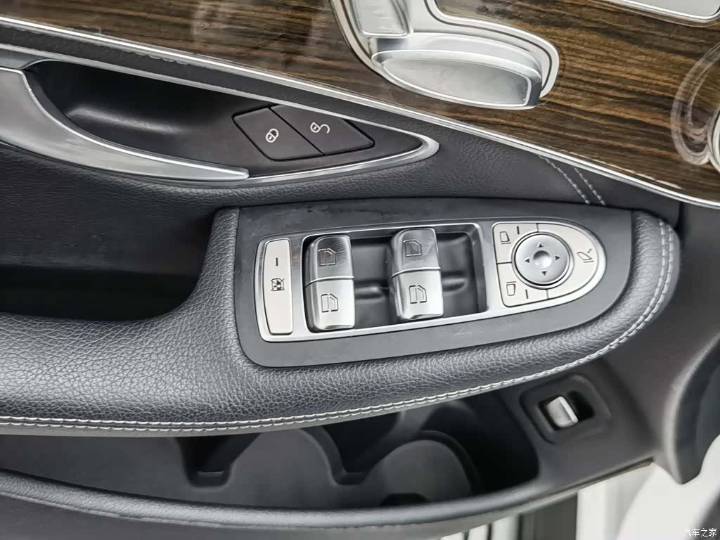 Mercedes-Benz GLC, 2018 9