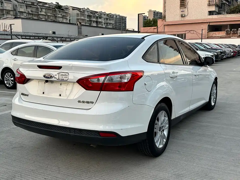 Ford Fox