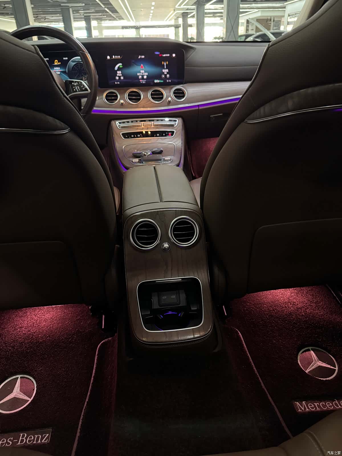 Mercedes-Benz E-Class, 2021 12