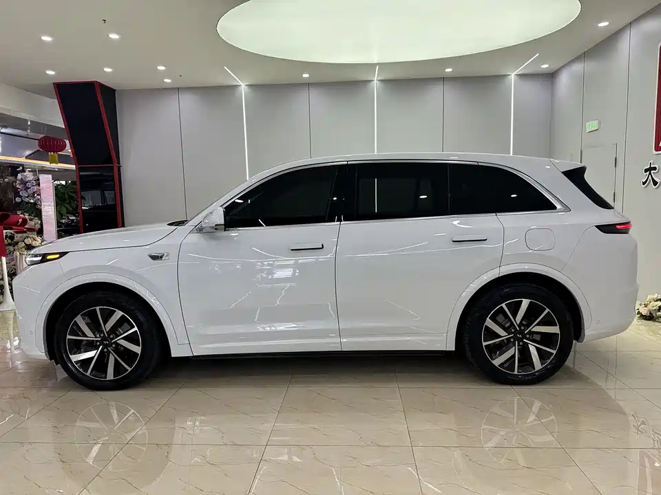 Li Auto Ideal L7