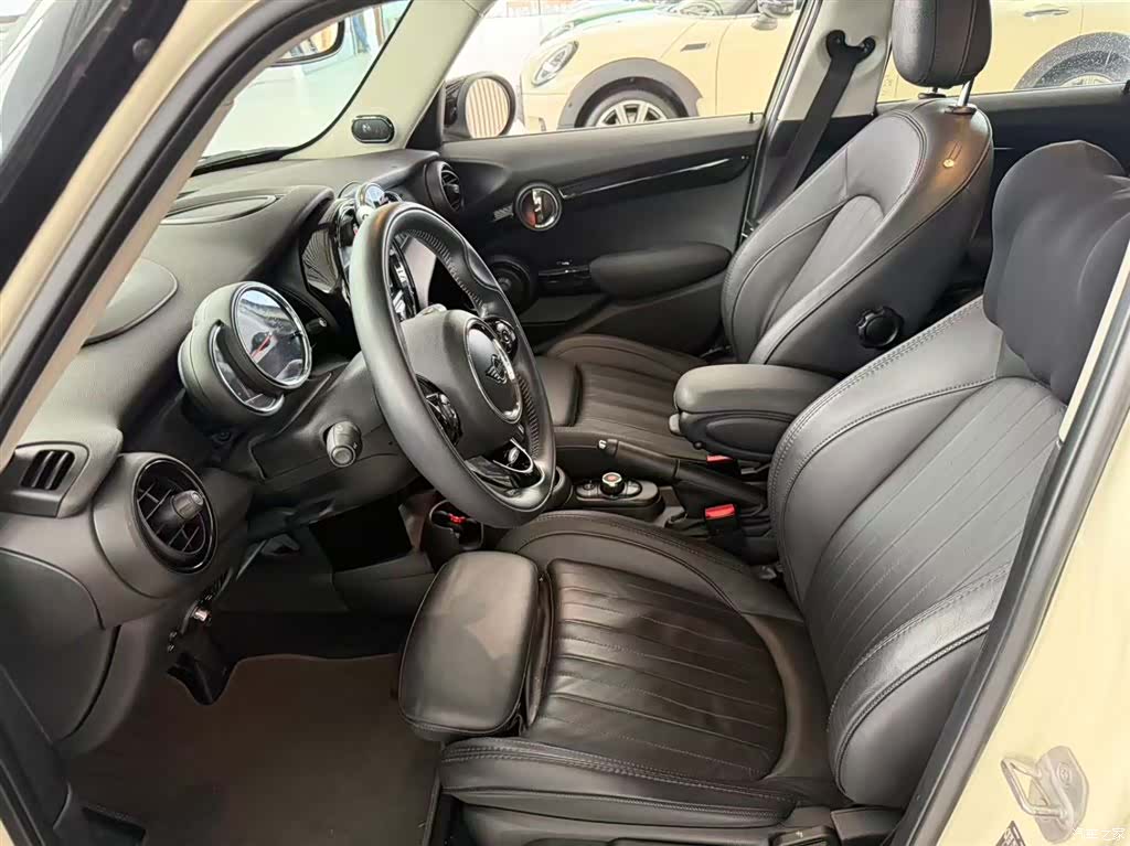 Mini Cooper, 2019 11