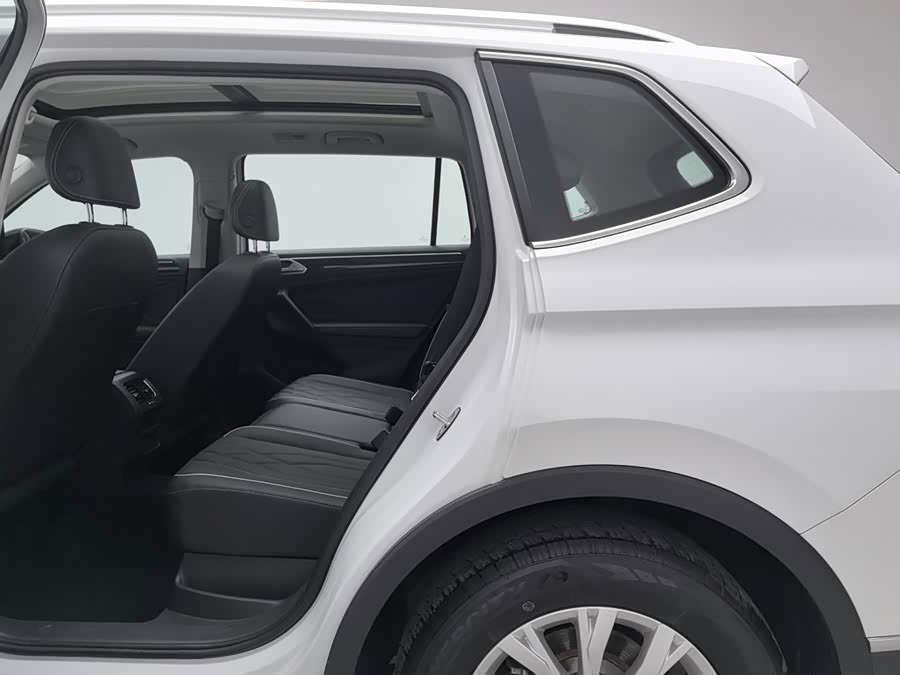 Volkswagen Tiguan L 2024, фото 15